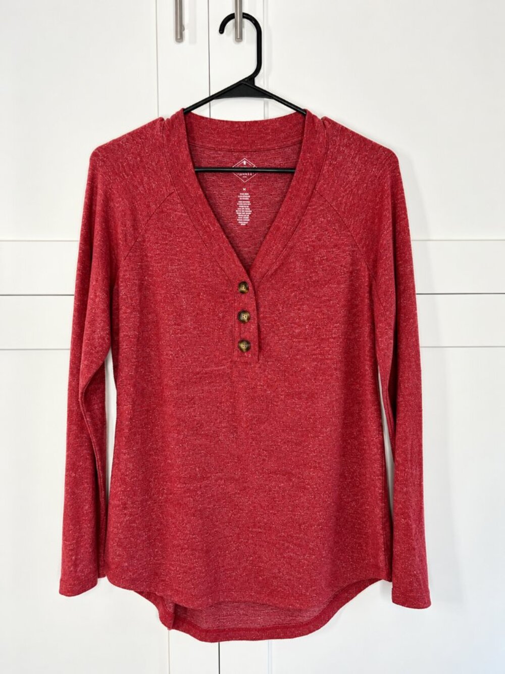 St. John's Bay | Red Heathered Long Sleeve Henley - Size Medium